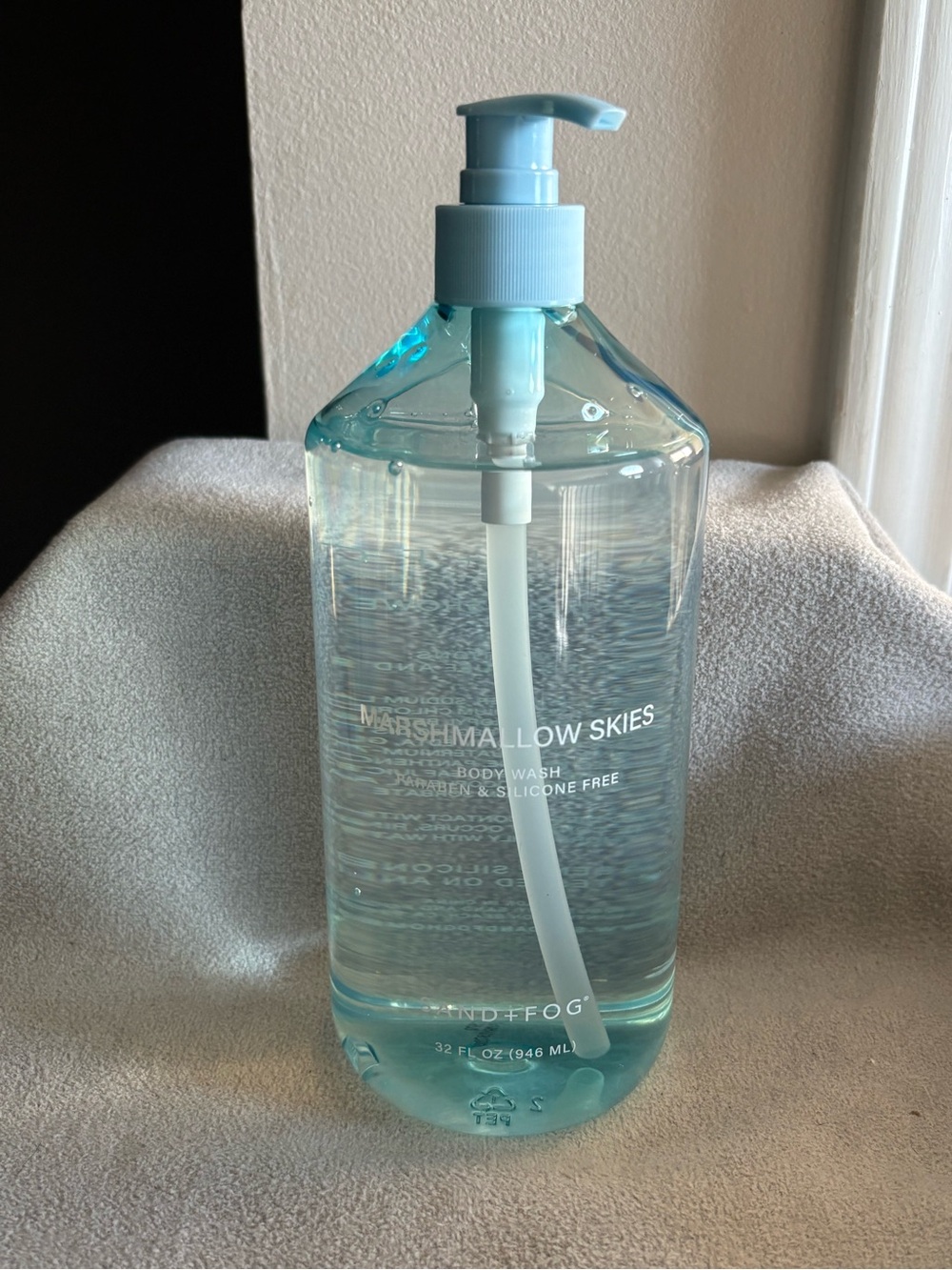 Sand + Fog Marshmallow Skies Body Wash 32fl oz 946ml Brand New!!